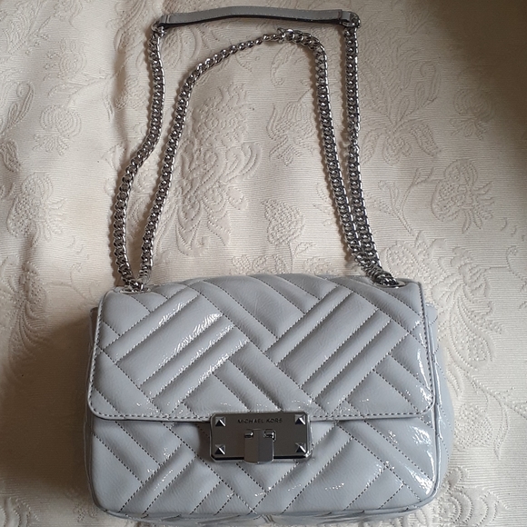 Michael Kors Handbags - Michael Kors- Peyton Shoulder bag- Pearl Grey